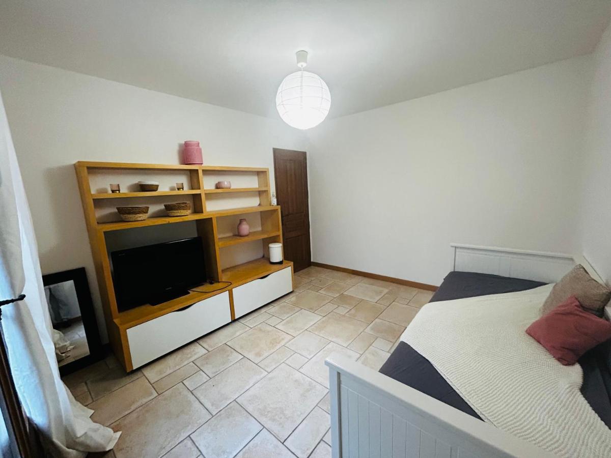 Appartamento Chambre Privee Avec Coin Wc Lave Main Privatif Grez-sur-Loing Esterno foto