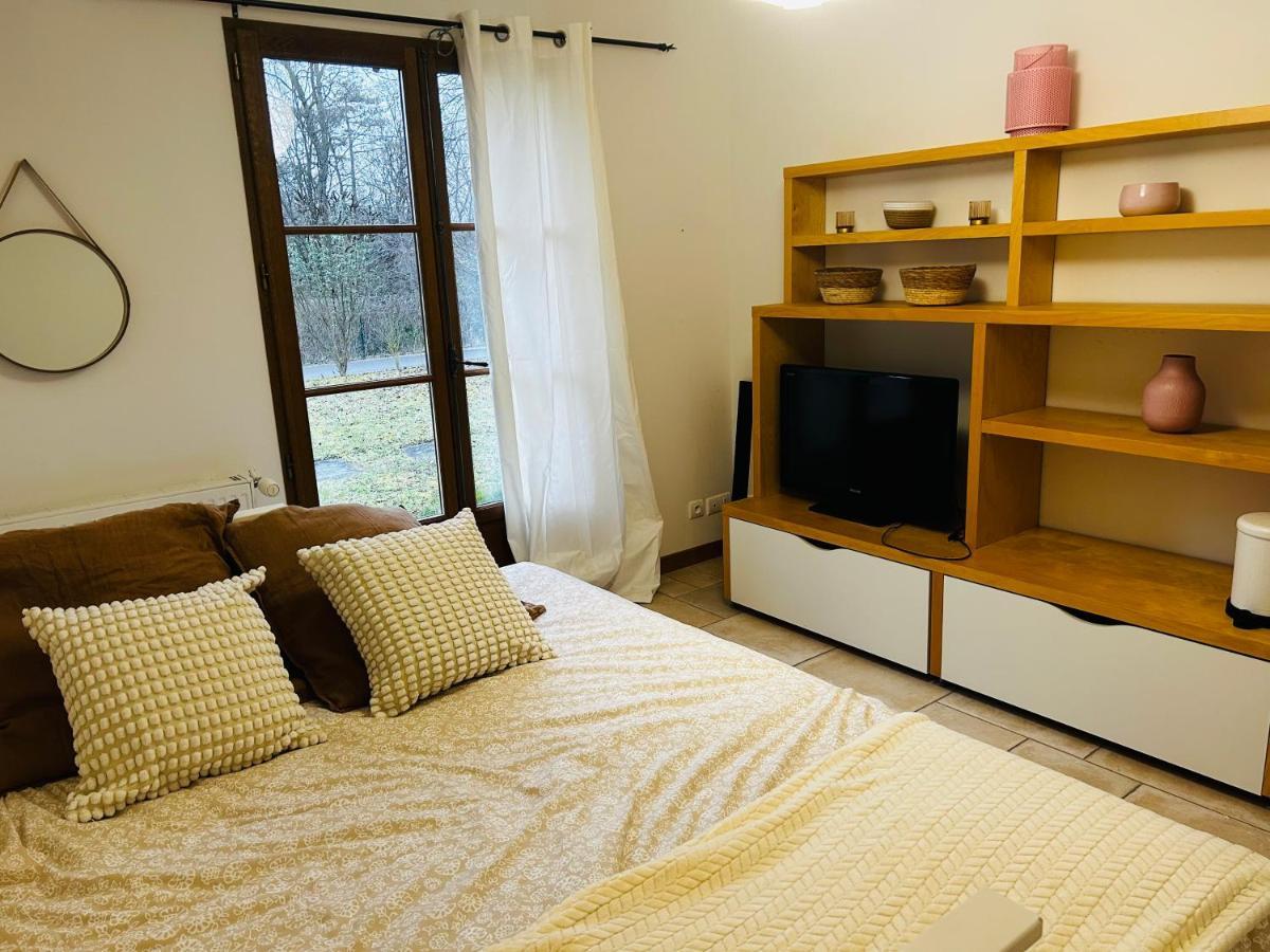 Appartamento Chambre Privee Avec Coin Wc Lave Main Privatif Grez-sur-Loing Esterno foto